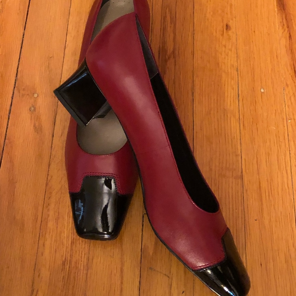 Low heel dress shoe - never worn